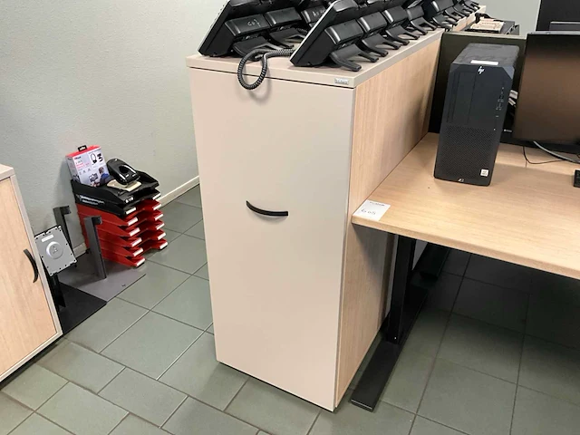 Febrü elektrisch zit-sta bureau met standcontainer - afbeelding 4 van  5