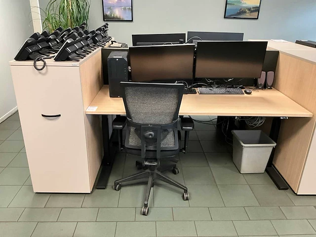 Febrü elektrisch zit-sta bureau met standcontainer - afbeelding 1 van  5
