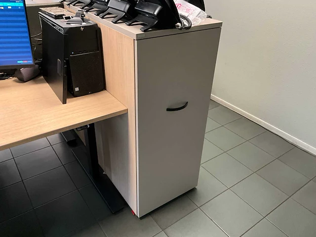 Febrü elektrisch zit-sta bureau met standcontainer - afbeelding 4 van  6