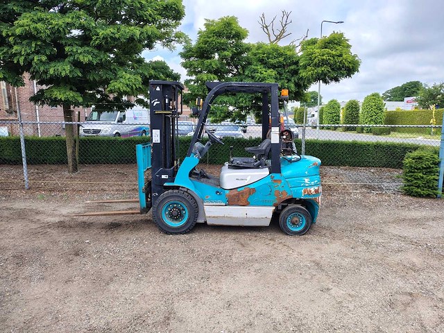 Feeler - 2002 - fgl25ctj - vorkheftruck - afbeelding 1 van  11