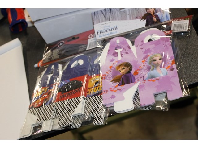 Feest setje doosjes 4 sets in ds k - afbeelding 3 van  3