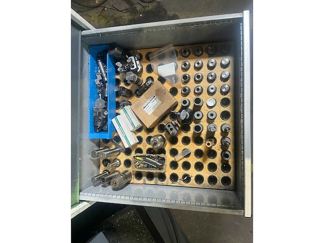 Fehlmann - 1990 - picomax 100-cnc 2 - cnc freesmachine - afbeelding 2 van  18