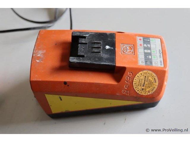 Fein acculader - afbeelding 4 van  5