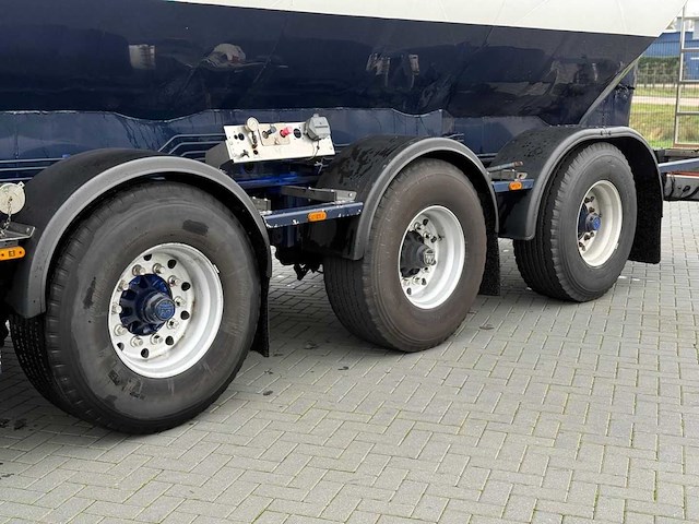 Feldbinder - bulktrailer - 2008 - 59.3 kuub - 4 vakken - stuuras - ok-91-hp - afbeelding 23 van  24