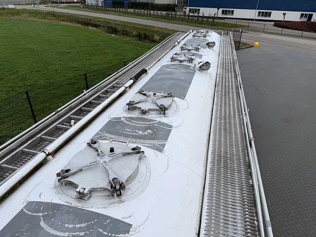 Feldbinder - bulktrailer - 2008 - 59.3 kuub - 4 vakken - stuuras - ok-91-hp - afbeelding 24 van  24