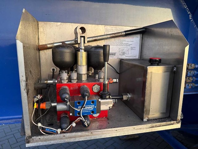 Feldbinder - bulktrailer - 2009 - 68 kuub - ffb - 7 vakken - oplegger - ok-79-xd - afbeelding 17 van  24