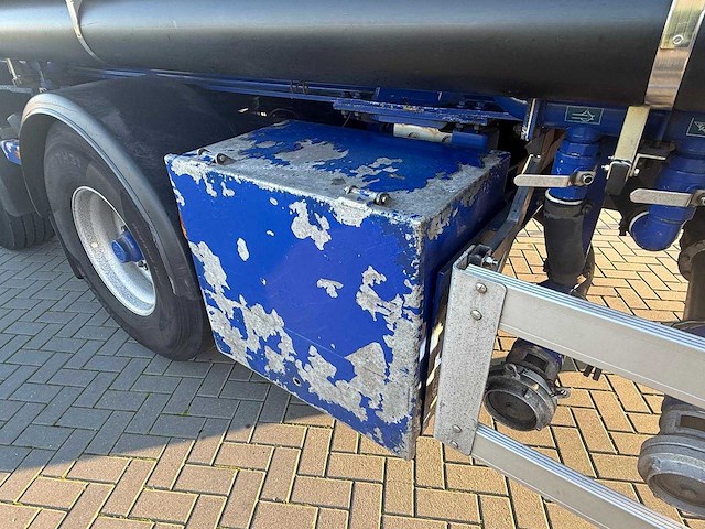 Feldbinder - bulktrailer - 2010 - eut 45.2 - verweeg trailer - city - achteras gestuurd - 45,2 kuub - 7 vakken - ol-28-bt - afbeelding 11 van  29