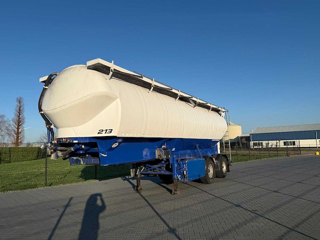 Feldbinder - bulktrailer - 2010 - eut 45.2 - verweeg trailer - city - achteras gestuurd - 45,2 kuub - 7 vakken - ol-28-bt - afbeelding 1 van  29