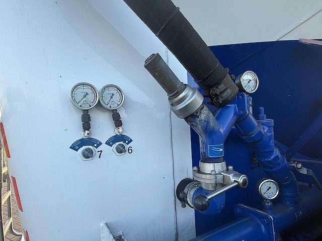 Feldbinder - bulktrailer - 2010 - eut 45.2 - verweeg trailer - city - achteras gestuurd - 45,2 kuub - 7 vakken - ol-28-bt - afbeelding 16 van  29