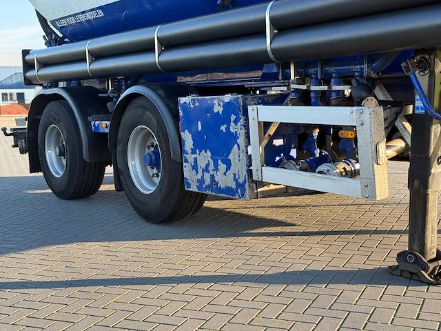 Feldbinder - bulktrailer - 2010 - eut 45.2 - verweeg trailer - city - achteras gestuurd - 45,2 kuub - 7 vakken - ol-28-bt - afbeelding 28 van  29