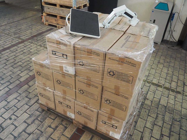 Fellowes - monitor armen (x44) + show model - afbeelding 1 van  6