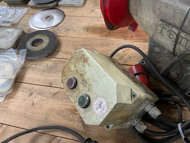 Femi werkbankslijpmachine - afbeelding 4 van  4