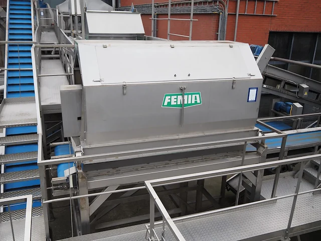 Femia - afbeelding 1 van  9