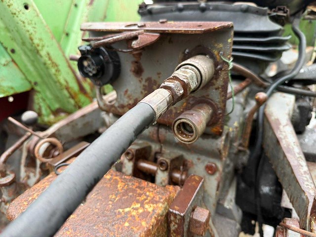 Fendt - 105s - tractor - afbeelding 3 van  13