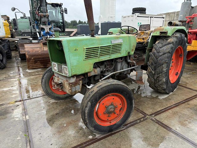 Fendt - 105s - tractor - afbeelding 1 van  13
