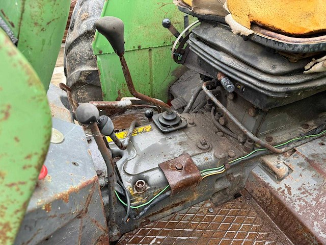 Fendt - 105s - tractor - afbeelding 1 van  1