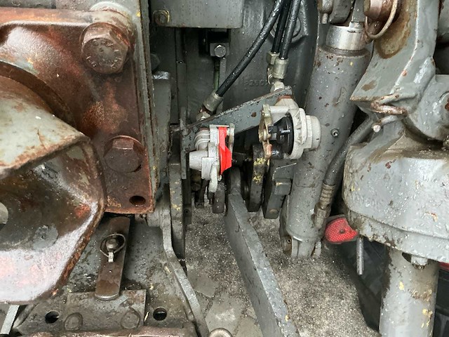 Fendt - 1984 - 611 ls - vierwielaangedreven landbouwtractor - afbeelding 9 van  35