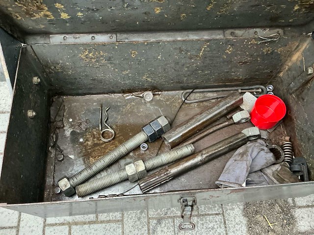 Fendt - 1984 - 611 ls - vierwielaangedreven landbouwtractor - afbeelding 28 van  35