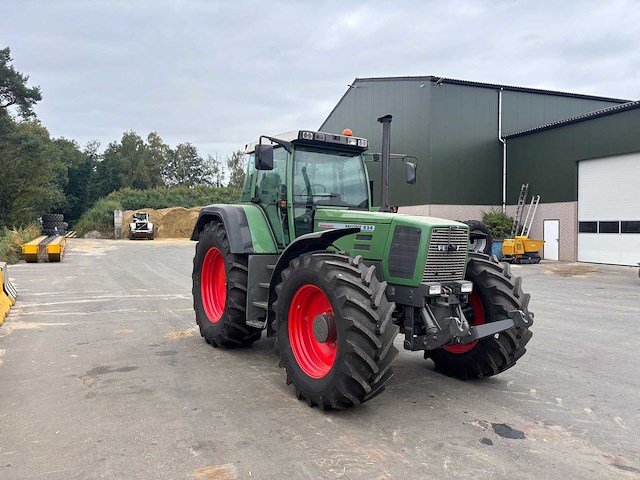 Fendt - 1996 - favorit 824 - vierwielaangedreven landbouwtractor - afbeelding 11 van  18