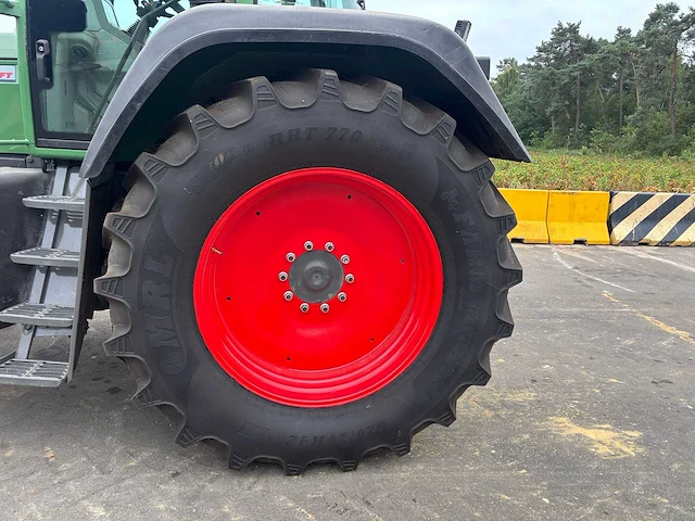Fendt - 1996 - favorit 824 - vierwielaangedreven landbouwtractor - afbeelding 11 van  18