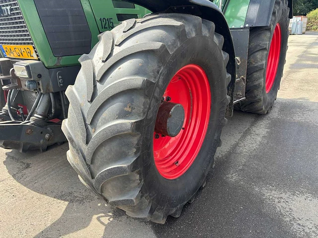 Fendt - 1996 - vierwielaangedreven landbouwtractor - afbeelding 15 van  32