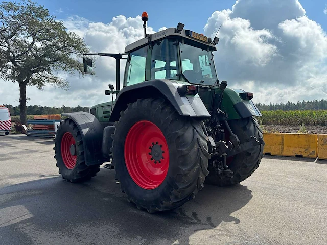Fendt - 1996 - vierwielaangedreven landbouwtractor - afbeelding 27 van  32