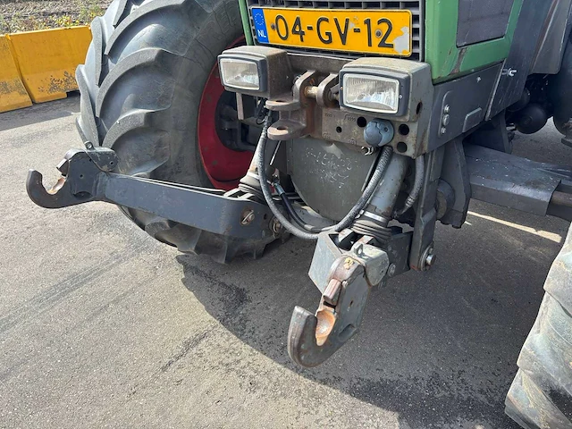 Fendt - 1996 - vierwielaangedreven landbouwtractor - afbeelding 3 van  32