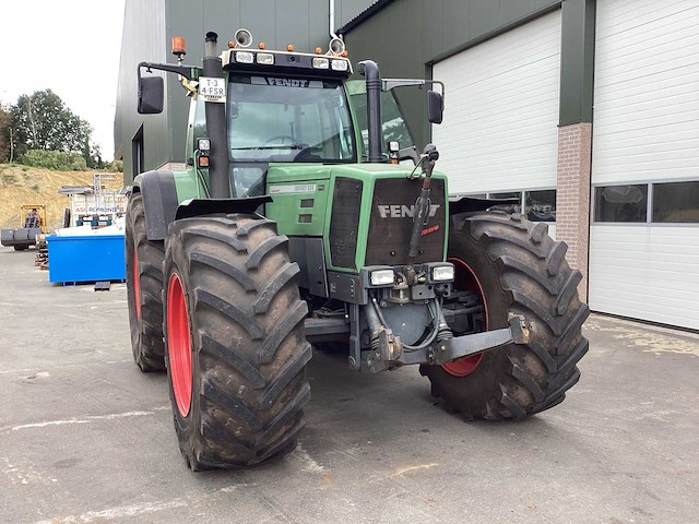 Fendt - 1999 - 824 - vierwielaangedreven landbouwtractor - afbeelding 12 van  26