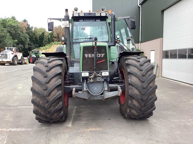 Fendt - 1999 - 824 - vierwielaangedreven landbouwtractor - afbeelding 20 van  26