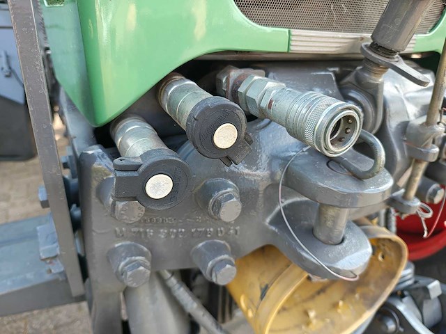 Fendt - 2004 - 716 vario tms - vierwielaangedreven landbouwtractor - afbeelding 15 van  39