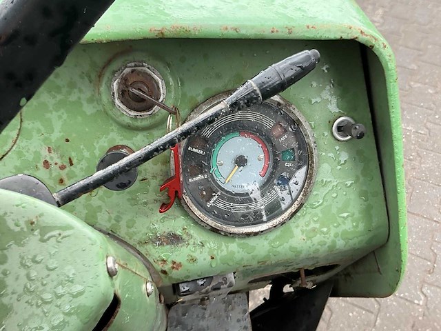 Fendt - farmer 2 - 2wd - oldtimer tractor - afbeelding 4 van  12