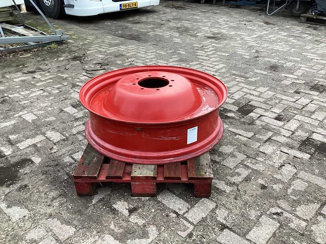 Fendt 10x38 velg - afbeelding 2 van  4