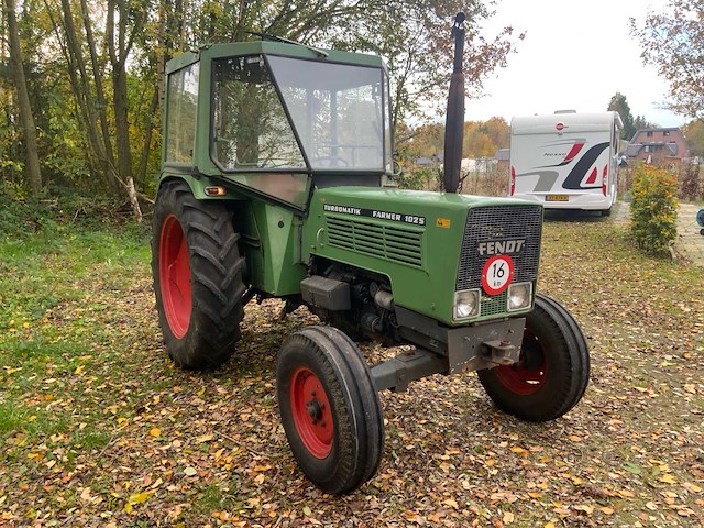 Fendt 135s farmer 102s turbomatik tweewielaangedreven landbouwtractor - afbeelding 3 van  28