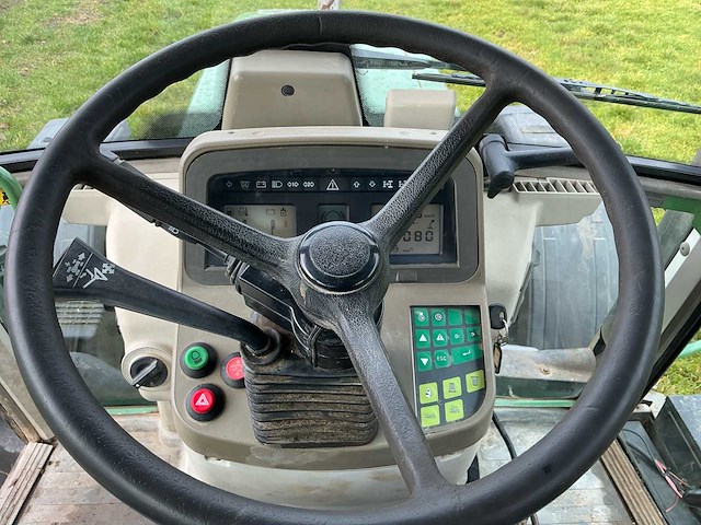 Fendt 409 vierwielaangedreven landbouwtractor - afbeelding 7 van  35