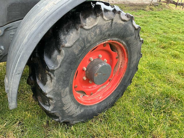 Fendt 409 vierwielaangedreven landbouwtractor - afbeelding 17 van  35
