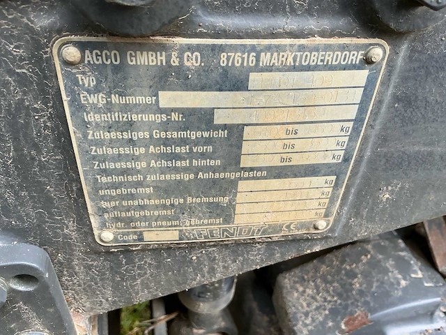 Fendt 409 vierwielaangedreven landbouwtractor - afbeelding 29 van  35