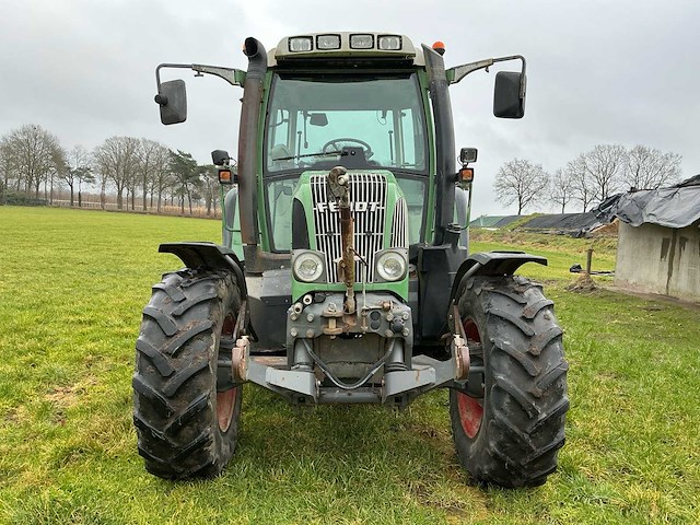 Fendt 409 vierwielaangedreven landbouwtractor - afbeelding 23 van  24