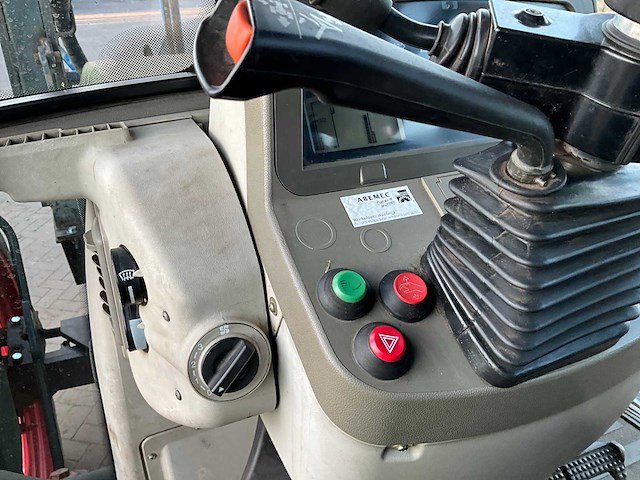 Fendt 410 met stortbunker en gps systeem (combinatie) - afbeelding 15 van  27