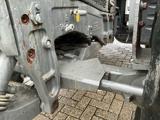 Fendt 412 vierwielaangedreven landbouwtractor - afbeelding 4 van  34