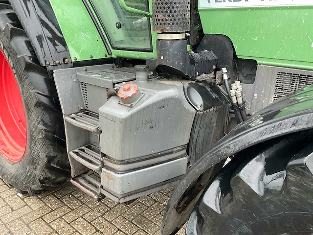 Fendt 412 vierwielaangedreven landbouwtractor - afbeelding 8 van  34