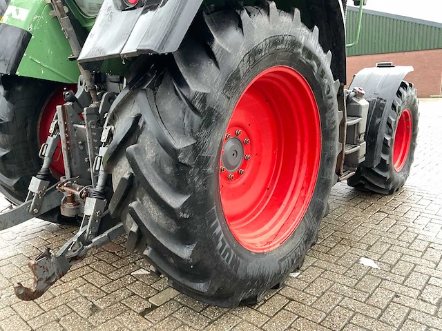 Fendt 412 vierwielaangedreven landbouwtractor - afbeelding 10 van  34