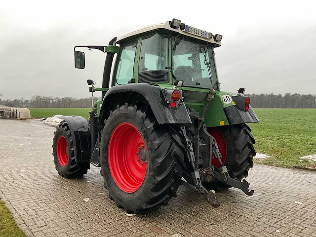 Fendt 412 vierwielaangedreven landbouwtractor - afbeelding 23 van  34