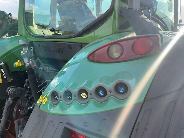 Fendt 514 power vierwielaangedreven landbouwtractor - afbeelding 8 van  31