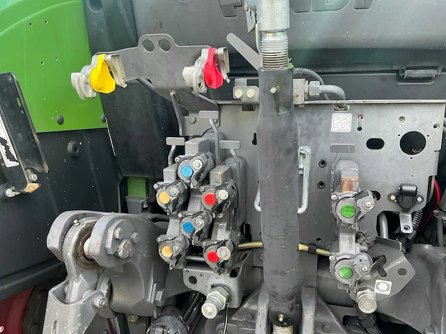 Fendt 514 power vierwielaangedreven landbouwtractor - afbeelding 11 van  31