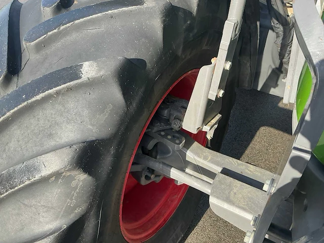Fendt 514 power vierwielaangedreven landbouwtractor - afbeelding 30 van  31
