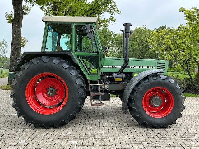 Fendt 611 lsa vierwielaangedreven landbouwtractor - afbeelding 6 van  41