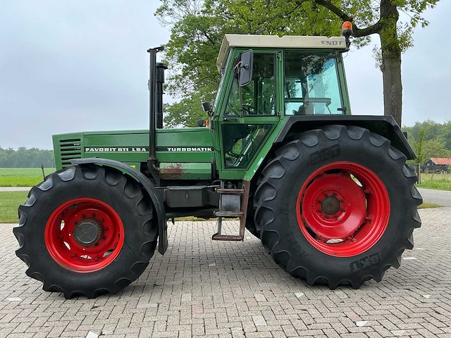 Fendt 611 lsa vierwielaangedreven landbouwtractor - afbeelding 8 van  15
