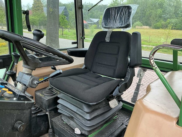 Fendt 612 lsa vierwielaangedreven landbouwtractor - afbeelding 3 van  11
