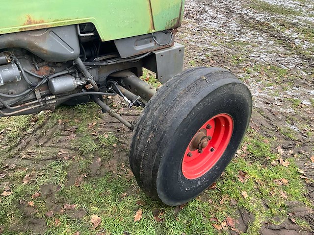 Fendt farmer 305 ls turbomatik tweewielaangedreven landbouwtractor - afbeelding 22 van  29
