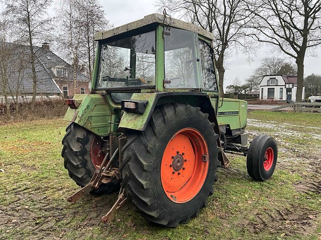 Fendt farmer 305 ls turbomatik tweewielaangedreven landbouwtractor - afbeelding 6 van  29